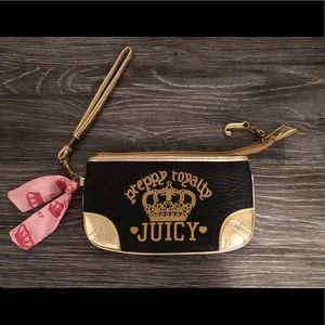 Juicy Wristlet